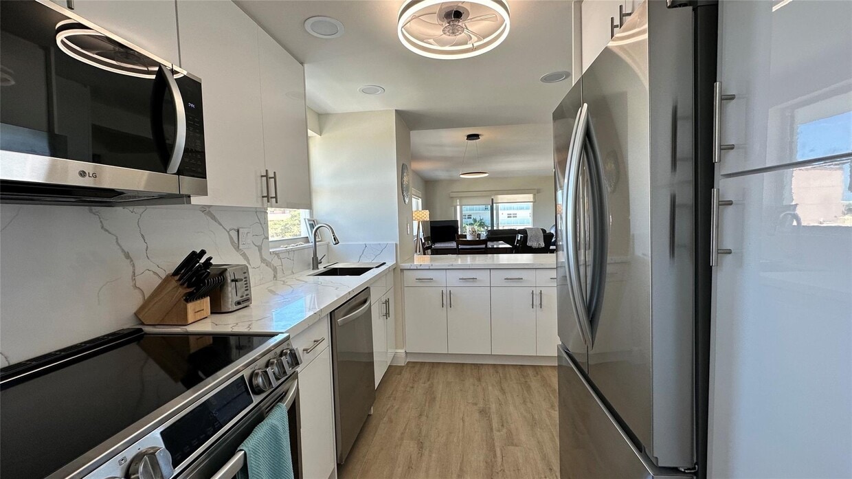 Foto principal - 1630 N Ocean Blvd