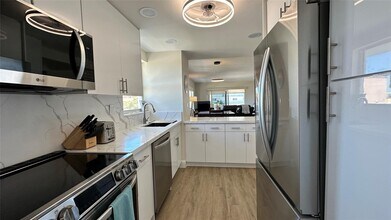 Building Photo - 1630 N Ocean Blvd