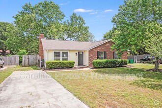 Building Photo - 8539 Glenway Ct
