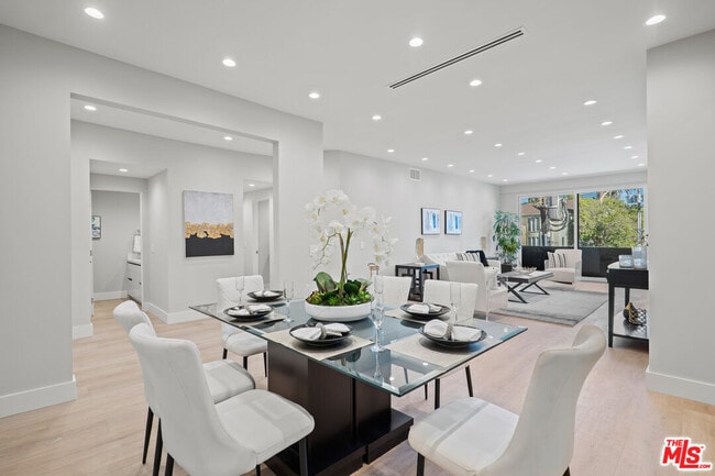 Foto del edificio - 1557 S Beverly Glen Blvd