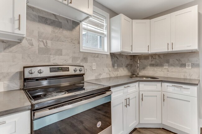 Photo - 304 E Ontario- Townhome