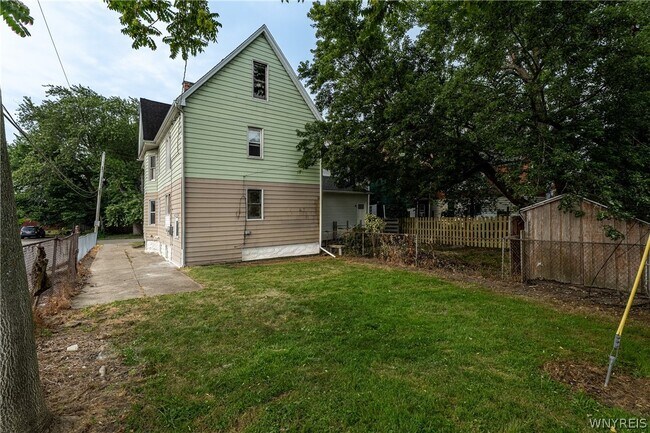 Building Photo - 212 Lockwood Ave