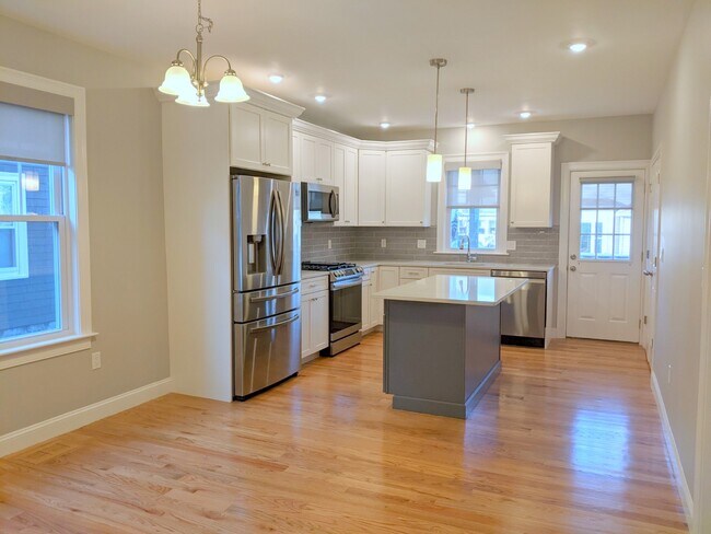 Foto del edificio - 16 Bowen Ave