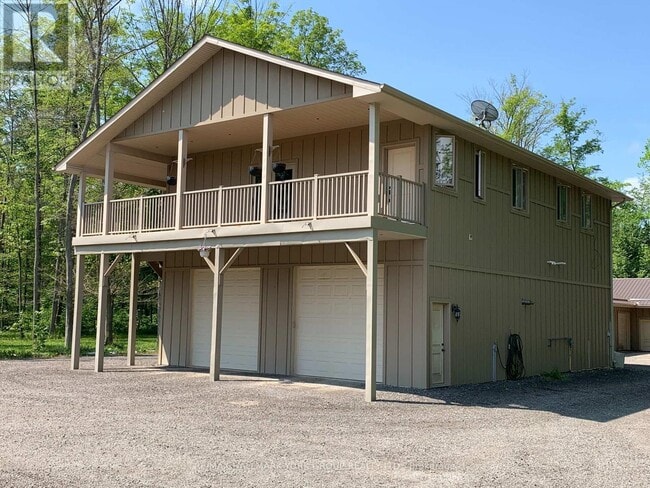 Building Photo - 4795 19th Sideroad