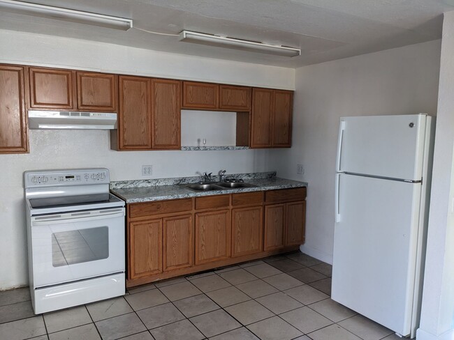 Building Photo - 2 Bed 1 Bath Merritt Island Water/Sewer In...