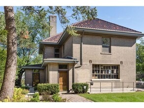 Building Photo - 1720 Mt Curve Ave