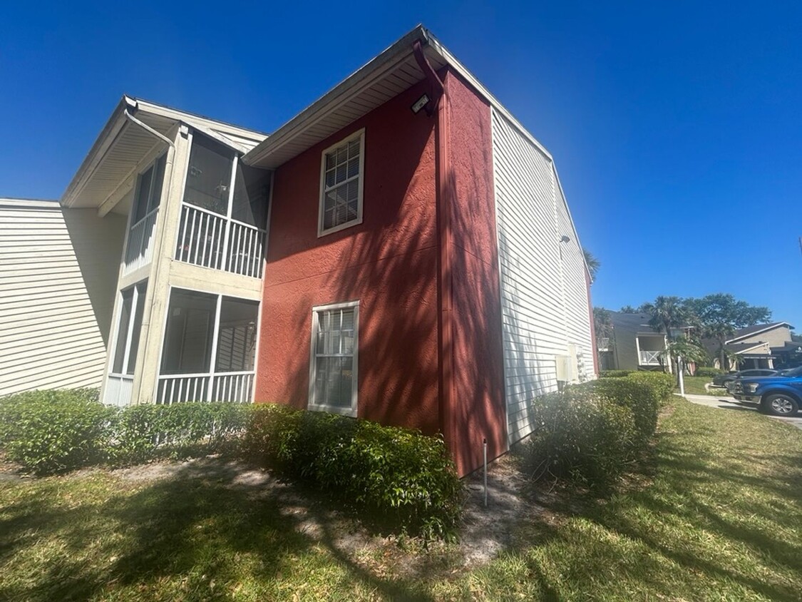 Primary Photo - BRANDON: 2 Bed/2 Bath, Ground Floor Unit A...