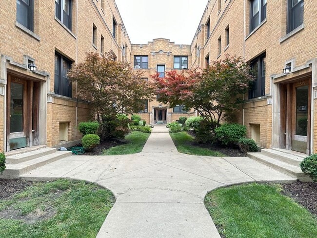 Building Photo - 2617 N Spaulding Ave