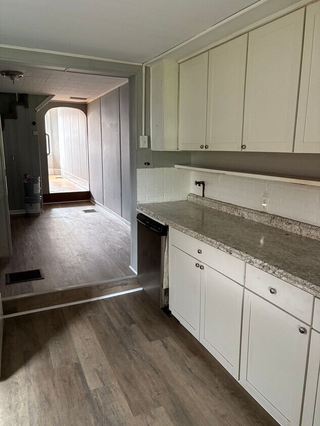 Foto del edificio - COMING SOON! - 2 Bed 1 Bath - Mechanicsbur...