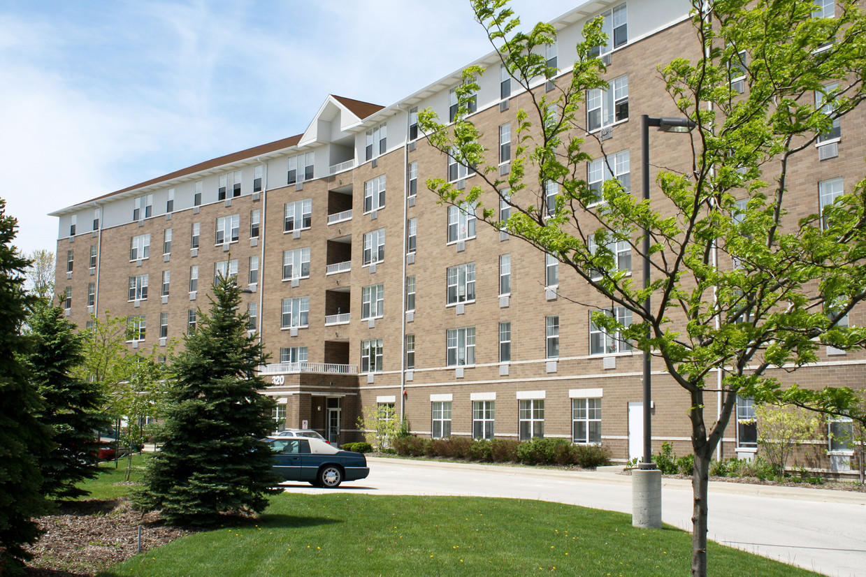 Primary Photo - Lakewood Tower