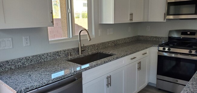 Building Photo - 5846 Steinbeck Vly St