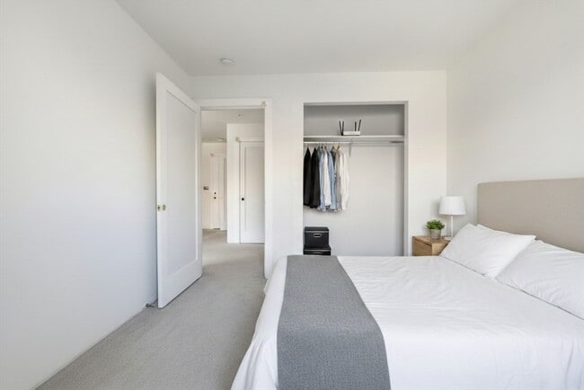 Foto del edificio - 1035 Commonwealth Ave