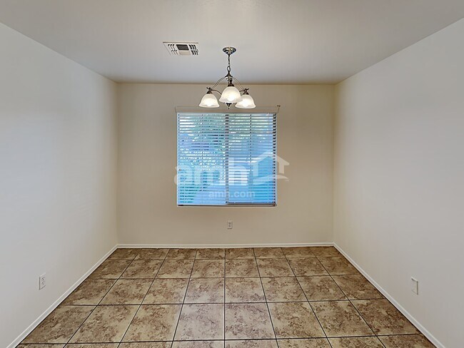 Building Photo - 2972 E Aris Dr