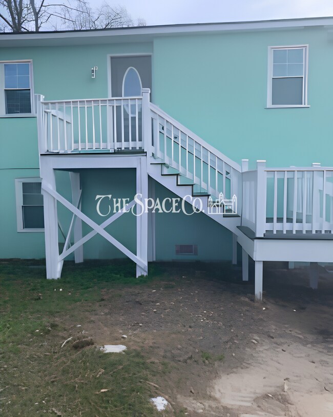 Foto del edificio - 1118 Gunn Ave