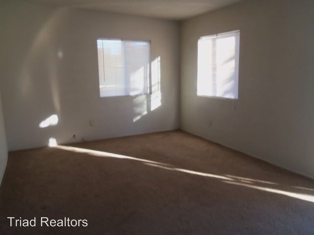 Building Photo - 6319 Tamarisk Ave