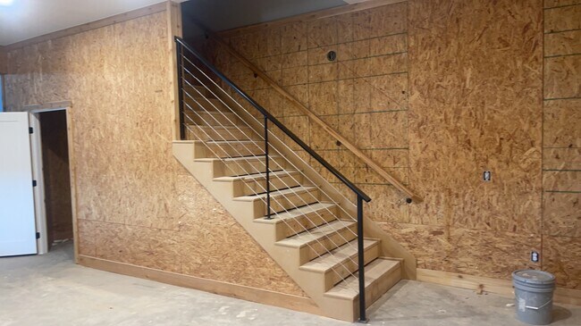 Building Photo - 27 Barndo Dr