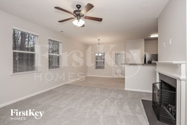 Building Photo - 884 Lobdale Falls Dr