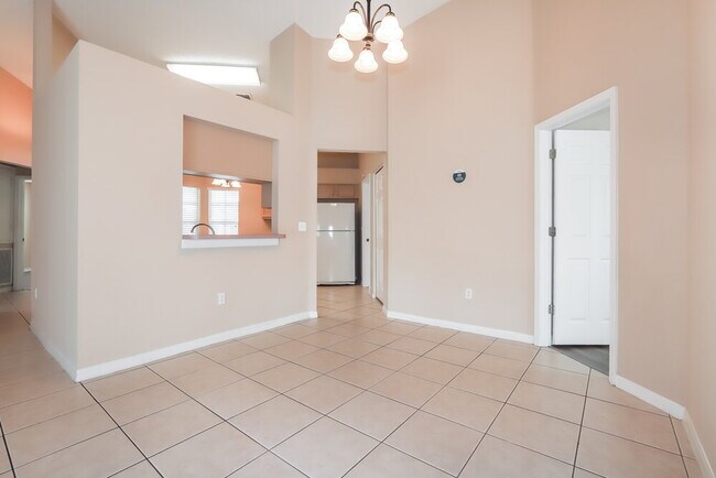 Foto del edificio - 1237 Alpine Lake Dr