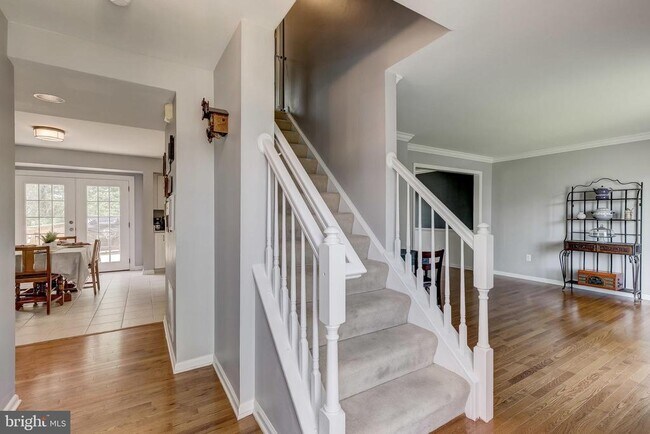 Foto del edificio - 583 Henderson Rd