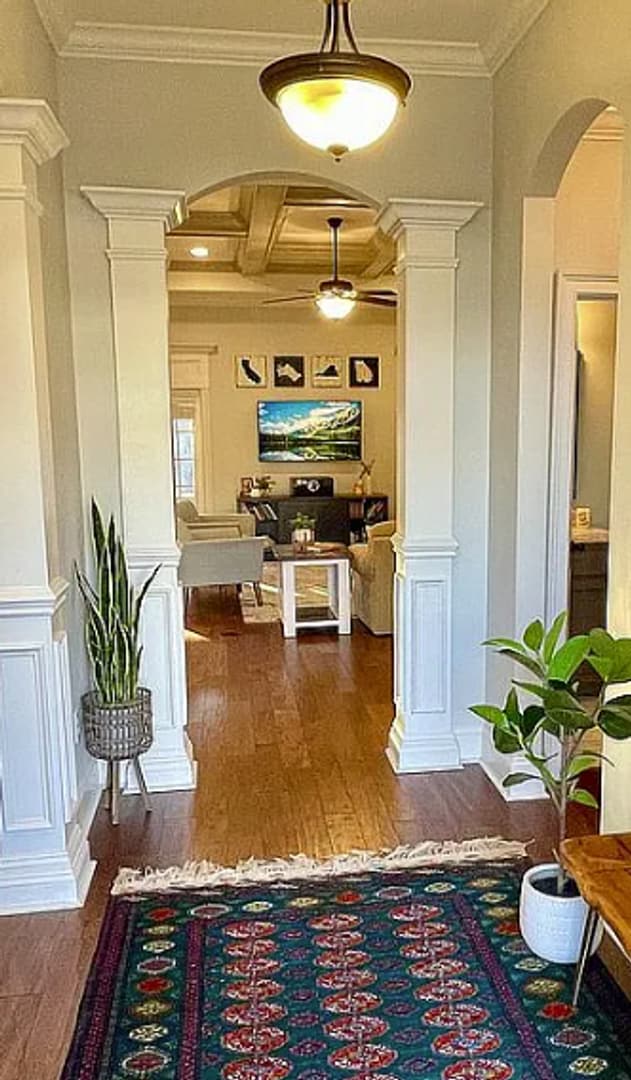 Building Photo - Spacious 4BR/3BA Grove Point Home with Screened Porch & Privacy Fence