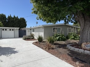Building Photo - 4717 Beechwood Ave