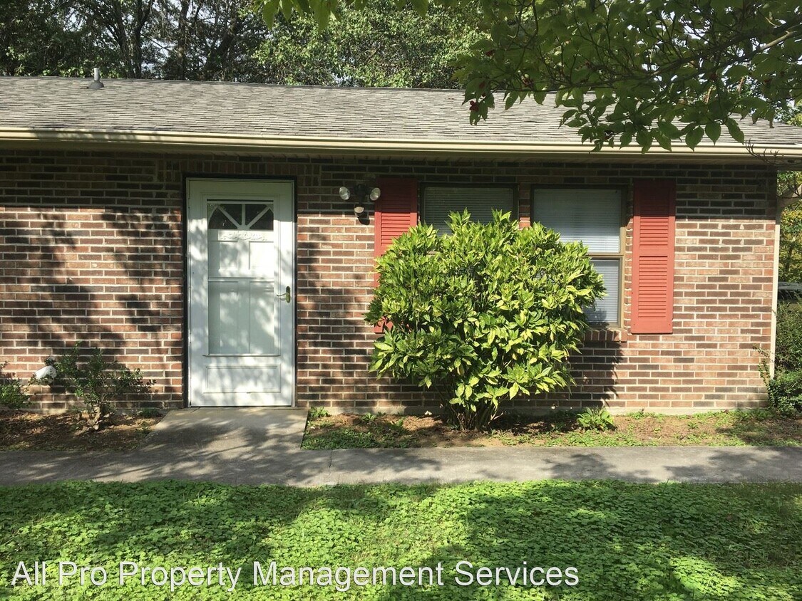 Primary Photo - 2 br, 1 bath House - 1125 Tramel Road