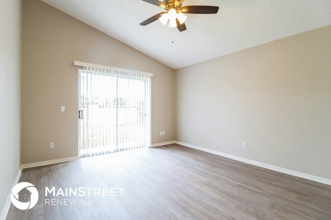 Foto del edificio - 2826 Delcrest Ct