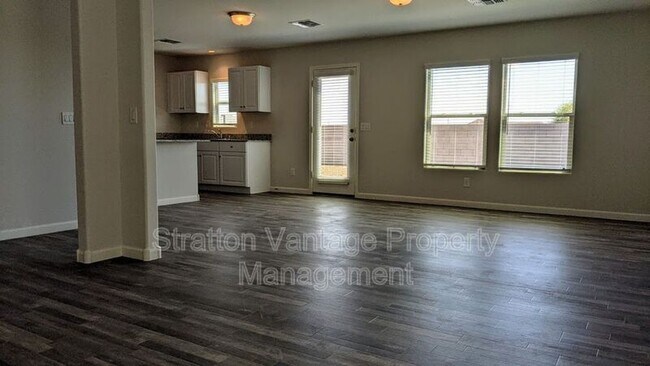 Building Photo - 317 E Bobcat Pl