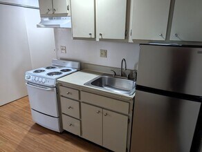 Building Photo - 2668 Elmwood Ave