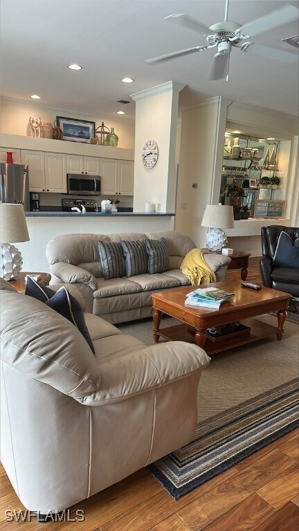 Building Photo - 10356 White Palm Way