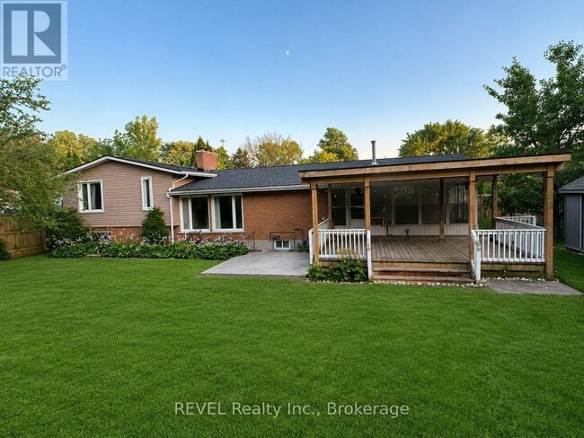 Building Photo - 7285 Rolling Acres Crescent