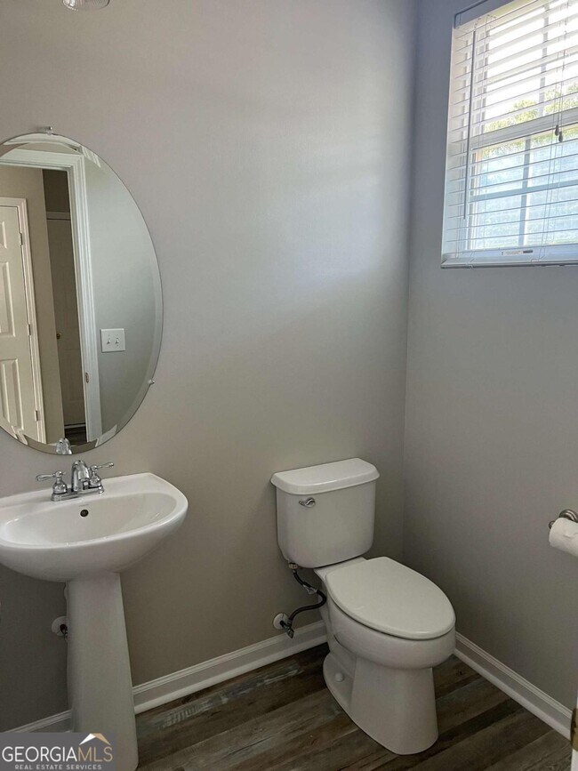 Foto del edificio - 503 Sautee Pl