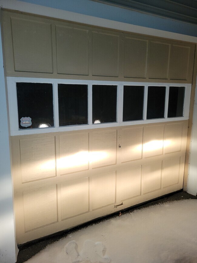 Garage - 6 Glenwood Dr