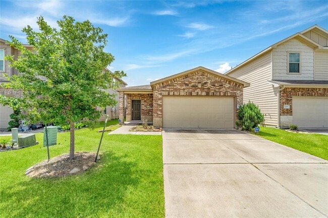 Building Photo - 4423 Champions Landing Dr