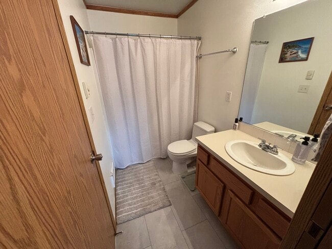 Foto del edificio - 1330 N Creekside Ln