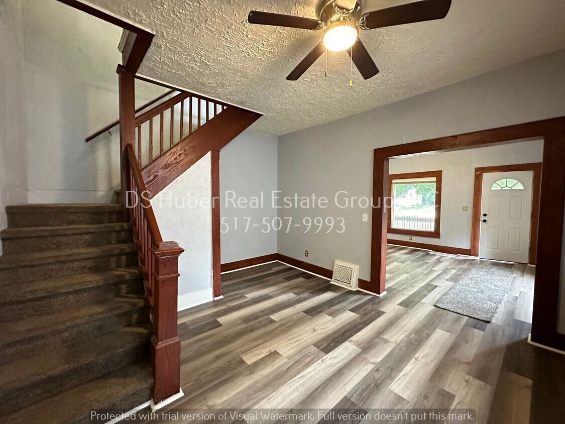 Foto principal - 1219 N High St