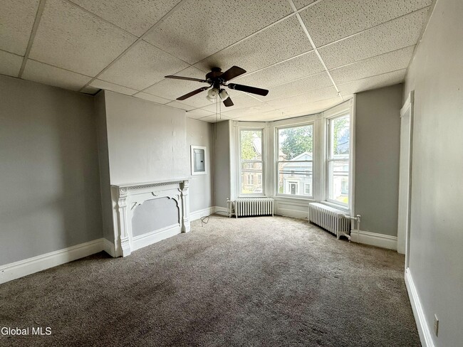 Building Photo - 741 Hudson Ave