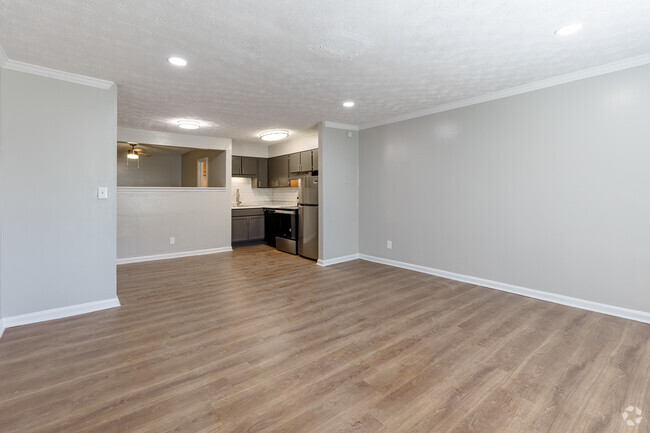 1BR, 1BA - 550SF - Woods on Tara