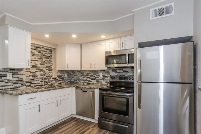 Foto del edificio - 1960 Cecil St