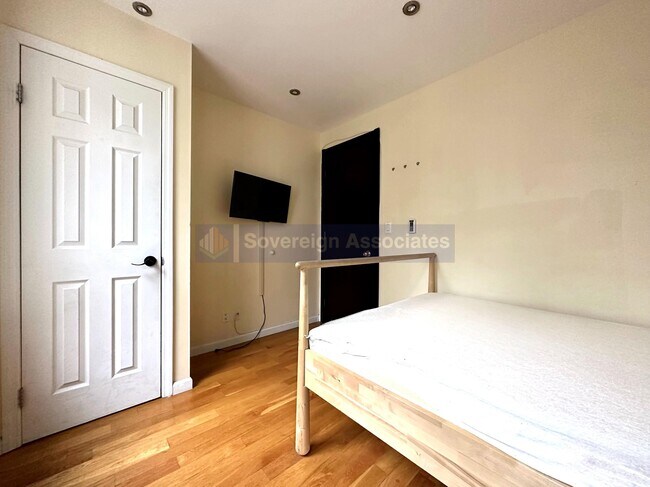 Foto del edificio - 15 West 107th Street