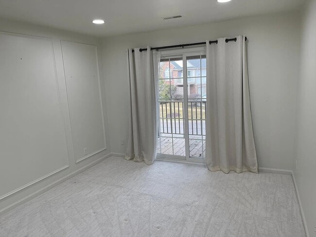 Building Photo - 3571 Tremonte Cir S