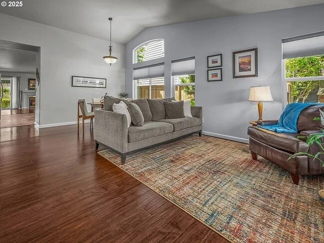 Foto del edificio - 30822 NW Brooking Ct