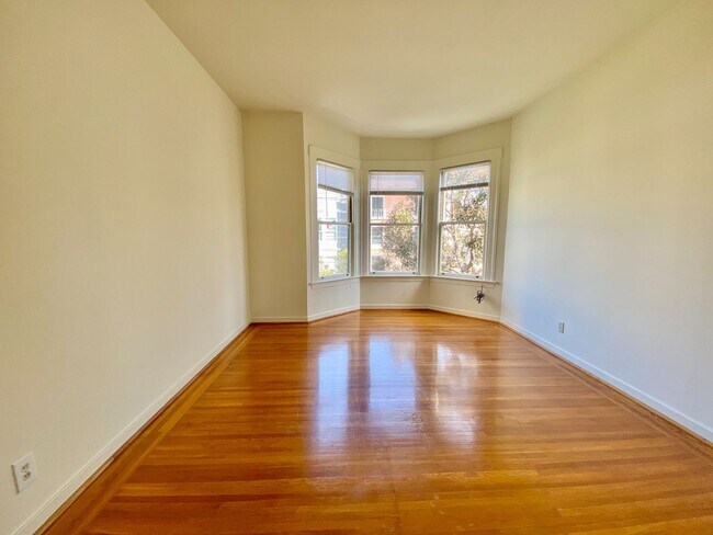 Foto del edificio - Stellar 1 Bed /1 Bath With Office & Parking Cow Hollow Location