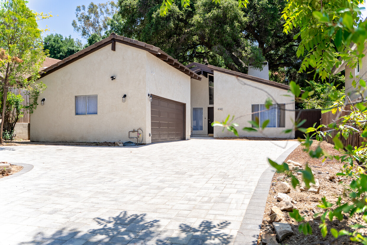Primary Photo - 4140 Meadowlark Dr