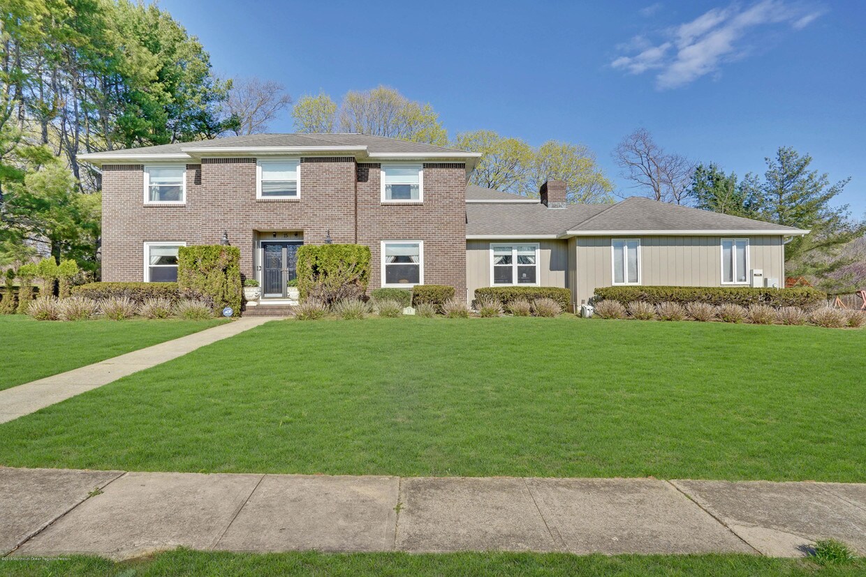 Primary Photo - 15 Pleasant Dr
