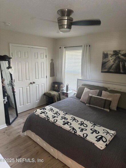 Foto del edificio - 3702 Wood Creek Ln