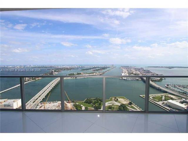 Primary Photo - 1100 Biscayne Blvd