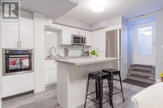 Photo du bâtiment - 114 Sheridan Ave