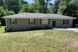 Building Photo - 3068 Rollingwood Ln SE