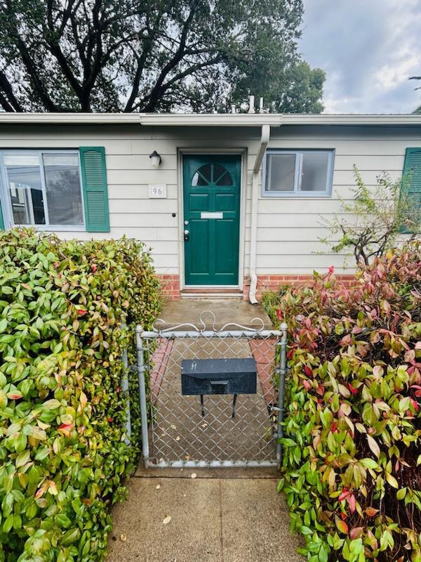 96 Keystone Ave, Hill, CA 95037 Condo for Rent in Hill